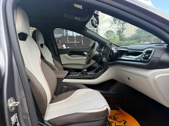 BYD Qin PLUS — Фото автомобиля 9