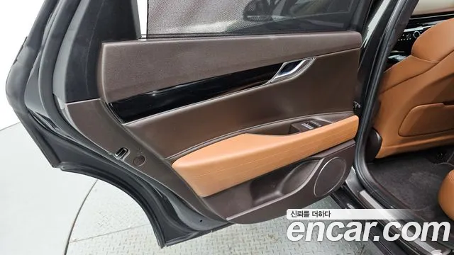 Genesis G80 RG3 — Фото автомобиля 14