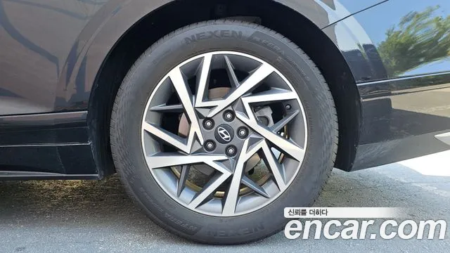 Hyundai Grandeur GN7 — Фото автомобиля 6
