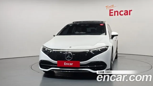 Фотография автомобиля — Mercedes-Benz EQS