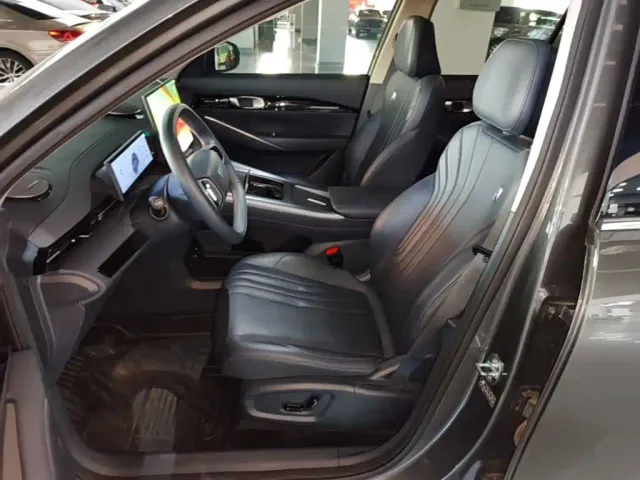 Geely Galaxy E5 — Фото автомобиля 14