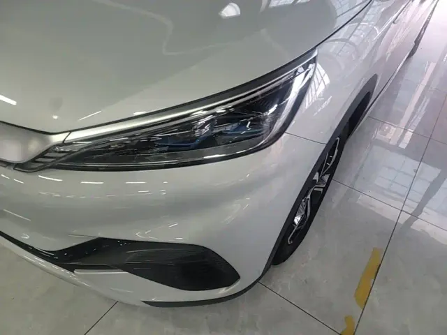 BYD Yuan PLUS — Фото автомобиля 23