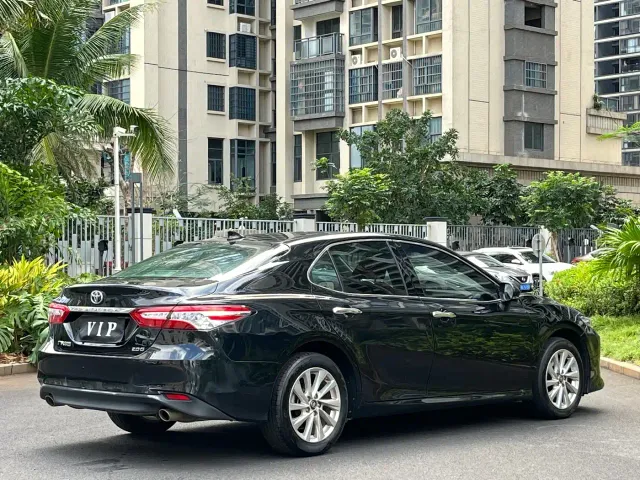 Toyota Camry — Фото автомобиля 8