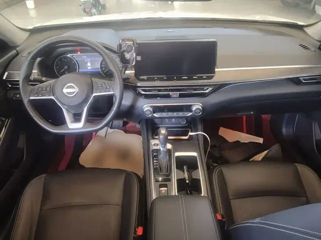 Nissan Teana — Фото автомобиля 9