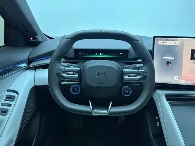 Xpeng P7 — Фото автомобиля 12