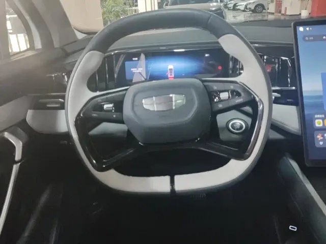 Geely Boyue L — Фото автомобиля 15