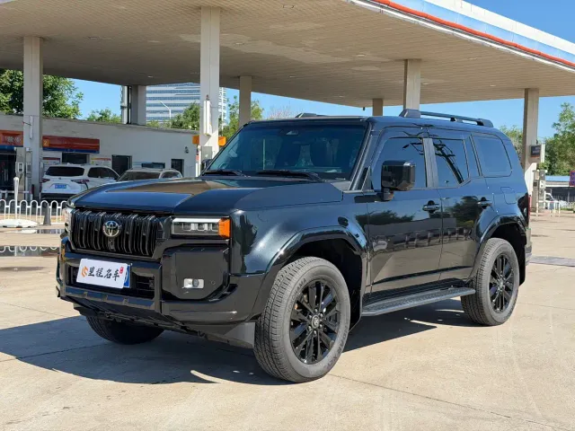 Фотография автомобиля — Toyota Prado