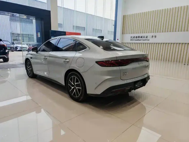 BYD Qin L — Фото автомобиля 5