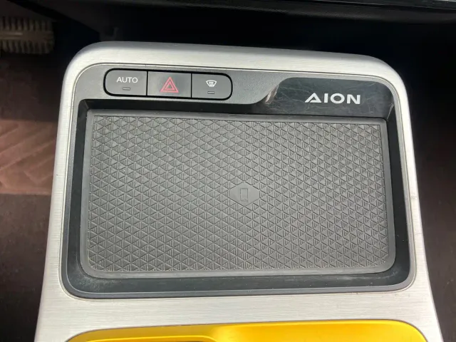 GAC Aion Y — Фото автомобиля 16