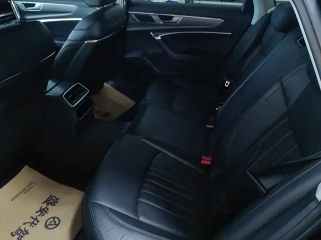 Audi A6L — Фото автомобиля 11