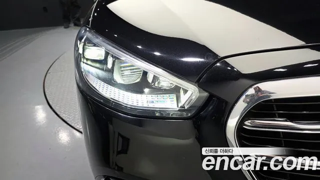 Mercedes-Benz S-Class — Фото автомобиля 19