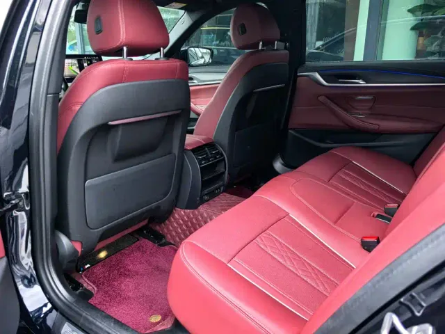 BMW 5 Series — Фото автомобиля 7