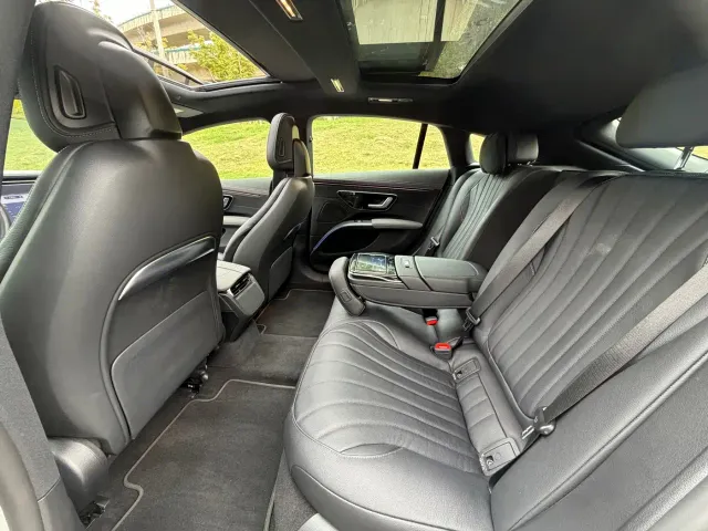 Mercedes-Benz EQS — Фото автомобиля 18