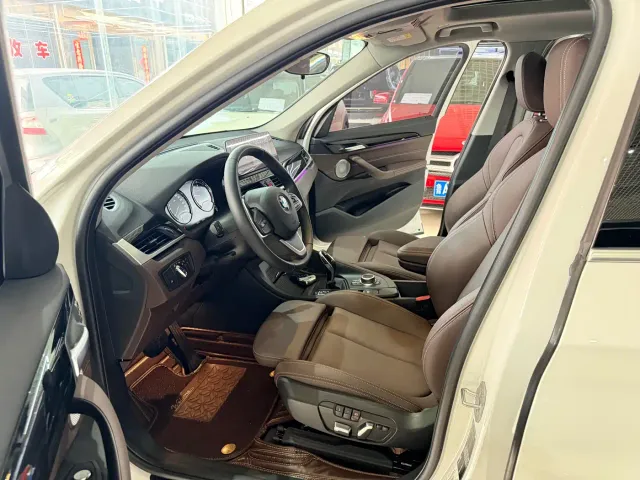 BMW X1 — Фото автомобиля 7