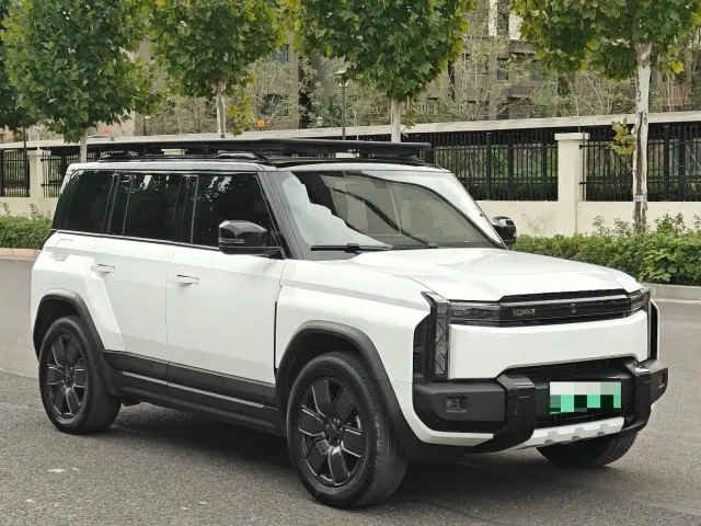 iCAR 03T — Фото автомобиля 3