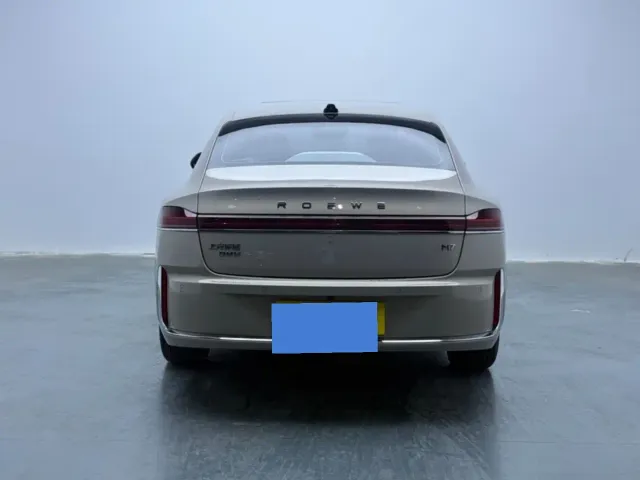 Roewe M7 DMH — Фото автомобиля 4