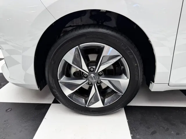 GAC Trumpchi M6 — Фото автомобиля 18