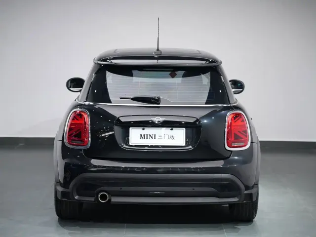 MINI Hatch — Фото автомобиля 11