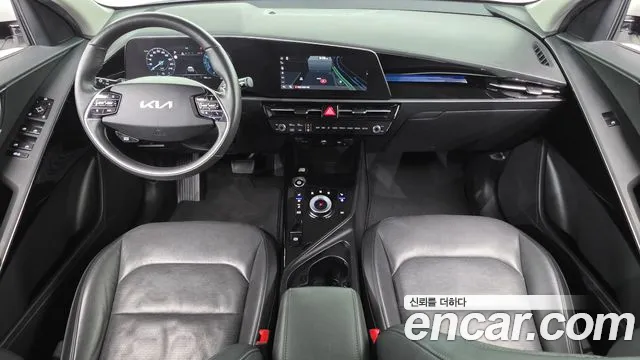 Kia Niro — Фото автомобиля 7