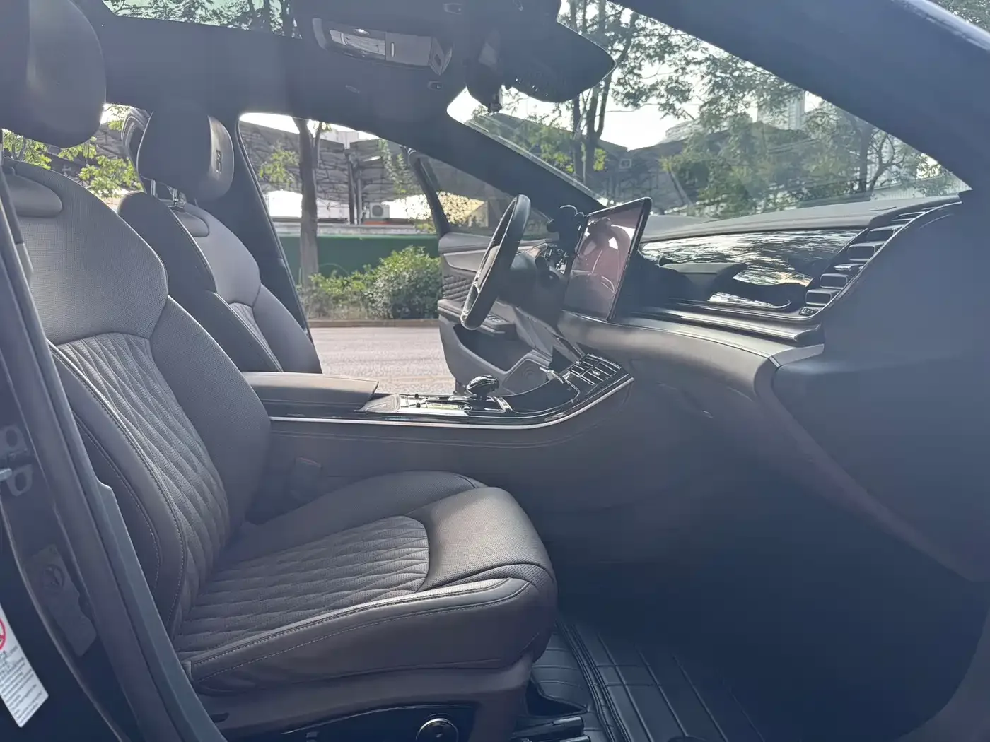 BYD Han 2022 EV Genesis Edition 715KM FWD Premium — Фото автомобиля 15
