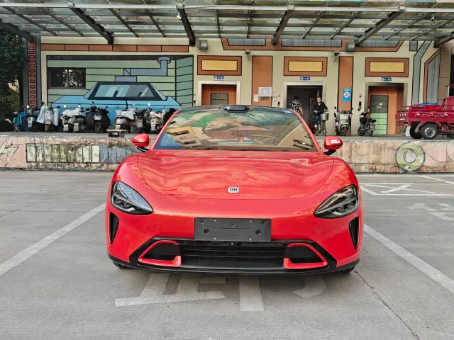 Xiaomi SU7 — Фото автомобиля 2