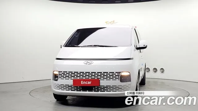 Hyundai Staria Staria Tourer 11 мест — Фото автомобиля 3