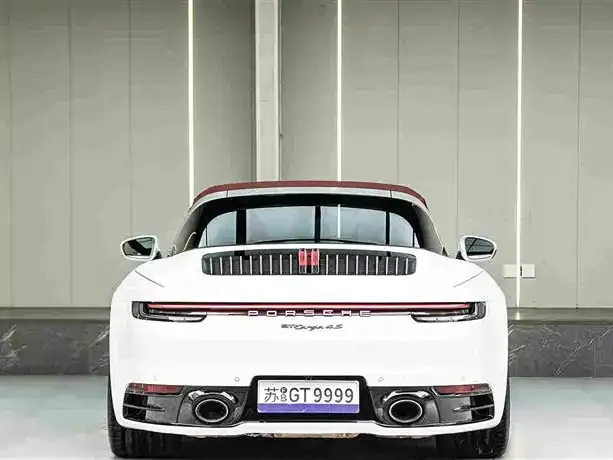 Porsche 911 — Фото автомобиля 5