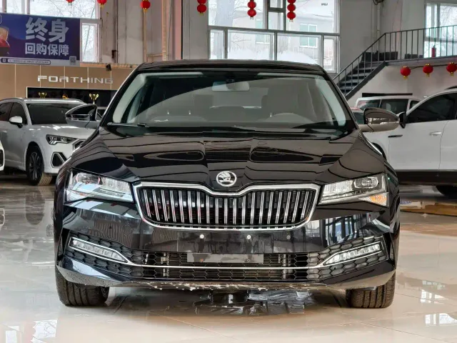Фотография автомобиля — Skoda Superb