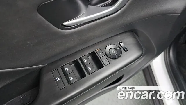 Hyundai Kona SX2 — Фото автомобиля 23