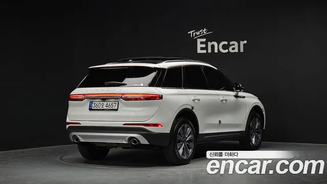 Lincoln Corsair Corsair 2.0 Reserve AWD — Фото автомобиля 2