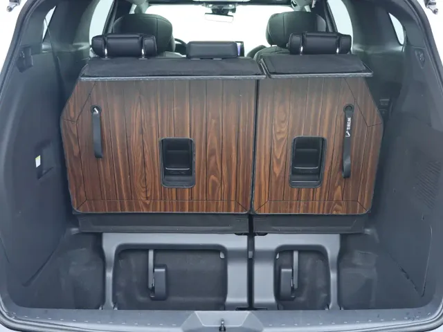 Toyota Sienna — Фото автомобиля 23