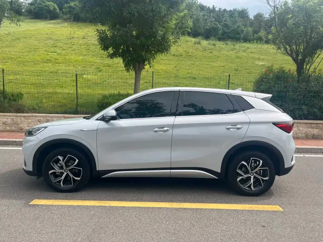 BYD Yuan PLUS — Фото автомобиля 7