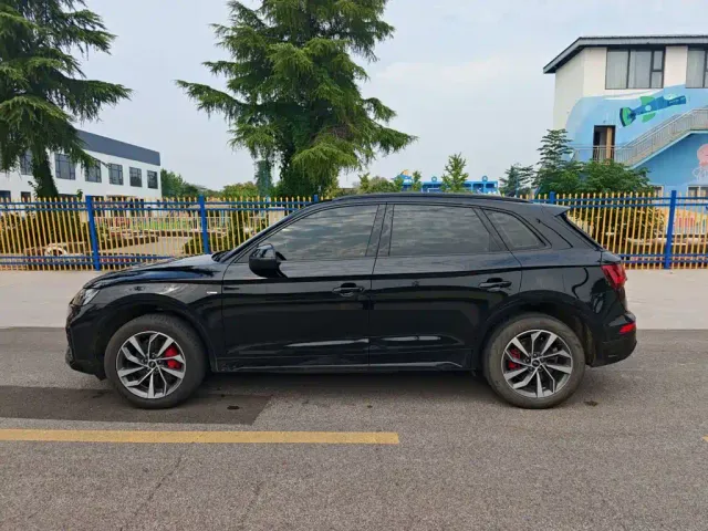 Audi Q5L — Фото автомобиля 12