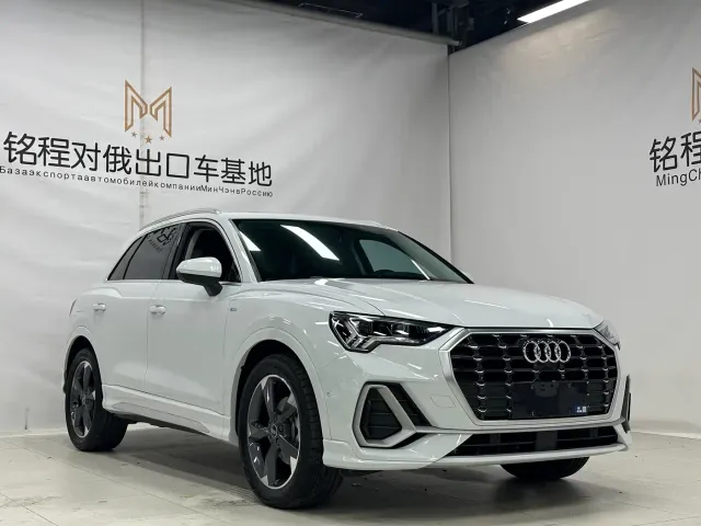 Audi Q3 — Фото автомобиля 3
