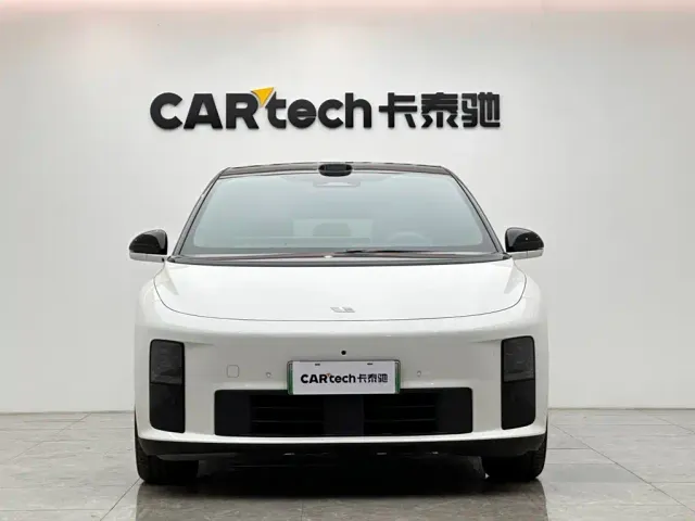Li Auto i6 — Фото автомобиля 7