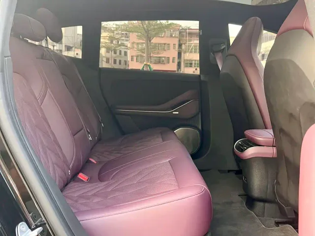 Nio ET5 Touring — Фото автомобиля 10