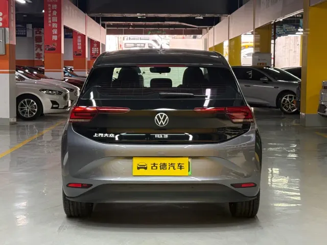 Volkswagen ID.3 — Фото автомобиля 6