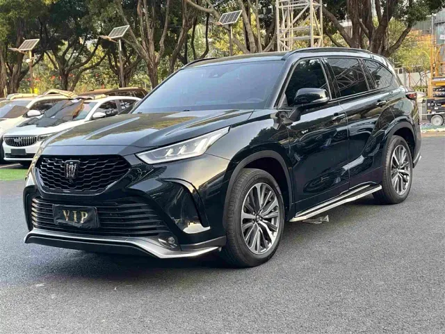Фотография автомобиля — Toyota Crown Kluger
