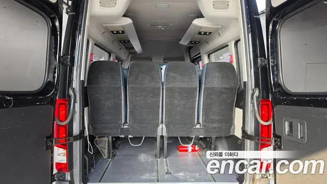 Hyundai Solati Solati 15 мест — Фото автомобиля 17