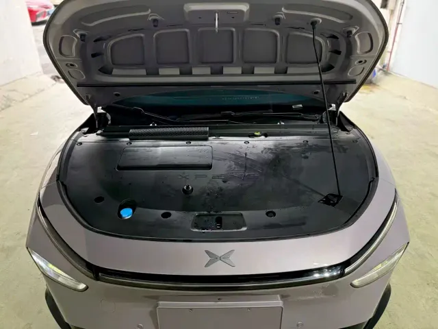 Xpeng P7+ — Фото автомобиля 18