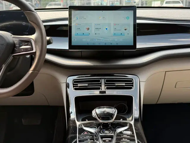 BYD Qin PLUS — Фото автомобиля 11
