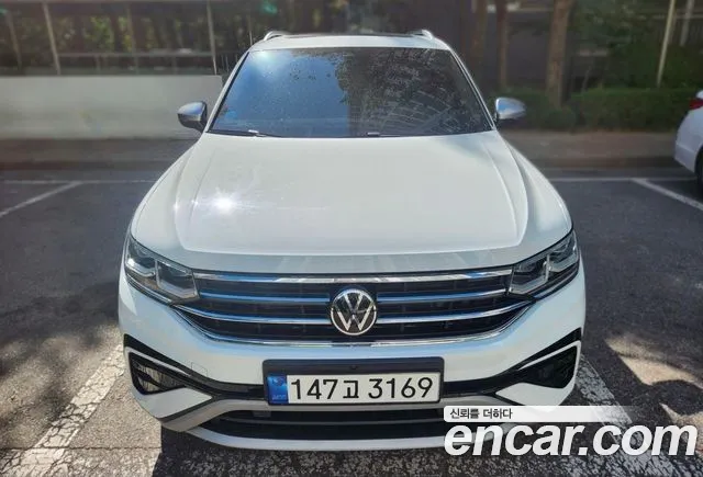 Volkswagen Tiguan — Фото автомобиля 3