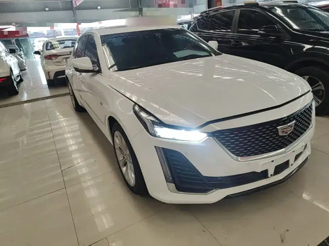 Cadillac CT5 — Фото автомобиля 3