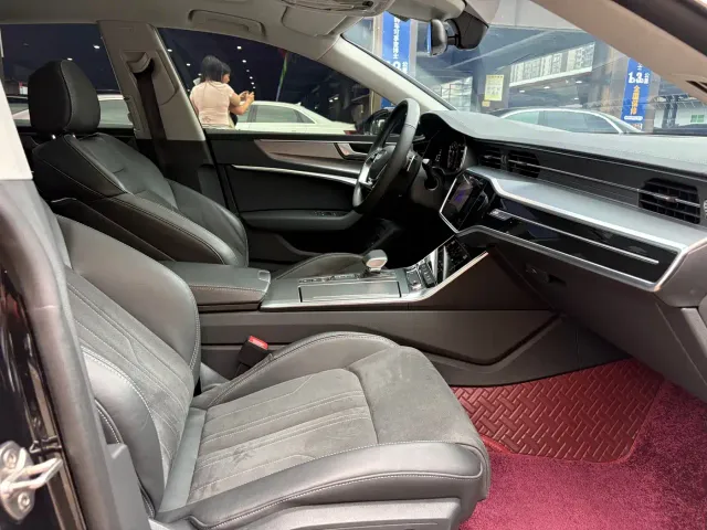 Audi A7L — Фото автомобиля 7