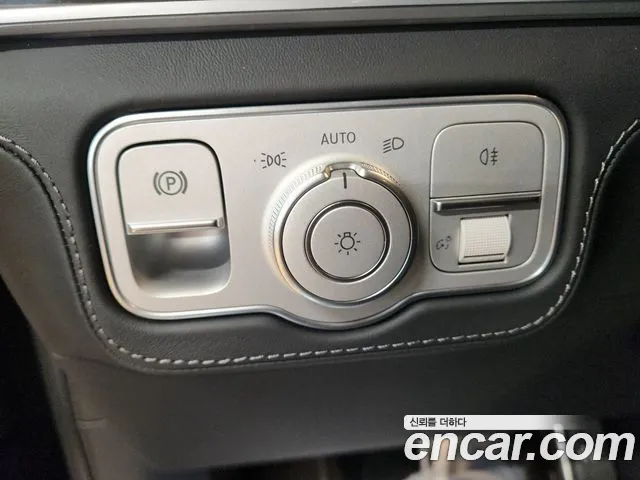Mercedes-Benz GLS-Class — Фото автомобиля 12