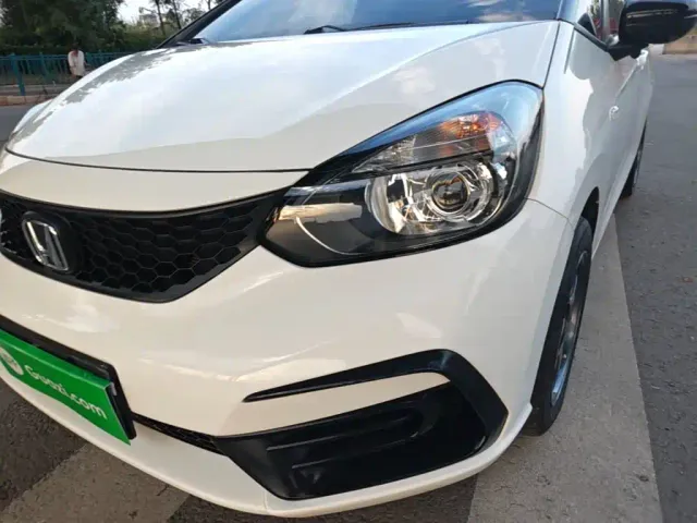 Honda Fit — Фото автомобиля 23