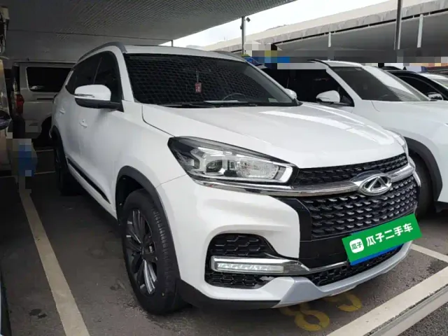 Chery Tiggo 8 — Фото автомобиля 3
