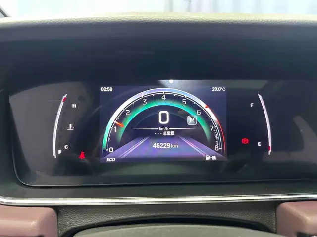 GAC Trumpchi M6 — Фото автомобиля 10