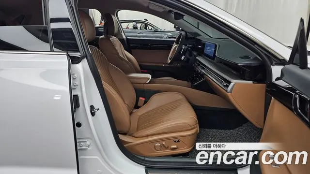Hyundai Grandeur GN7 — Фото автомобиля 16