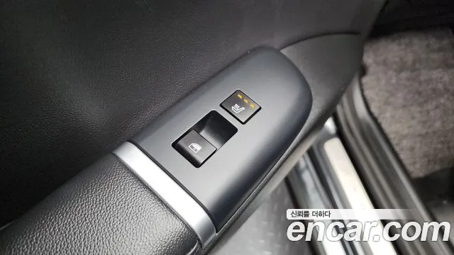 Hyundai Grandeur Grandeur (GN7) 3.5 Бензин 2WD — Фото автомобиля 18